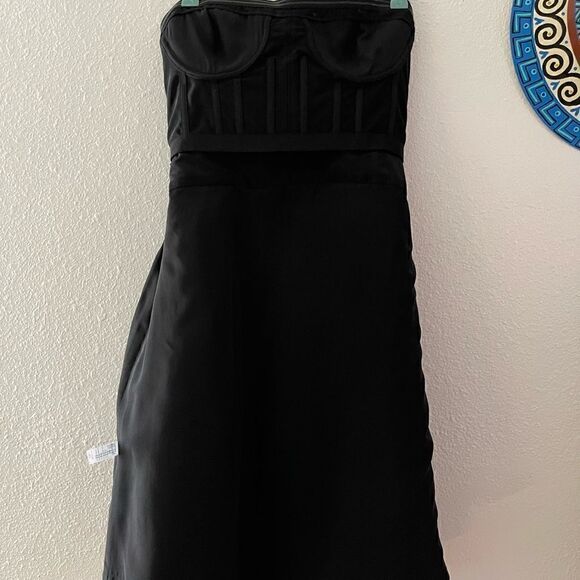 CAROLINA HERRERA bubble fit & corset size 10 - Picture 12 of 16